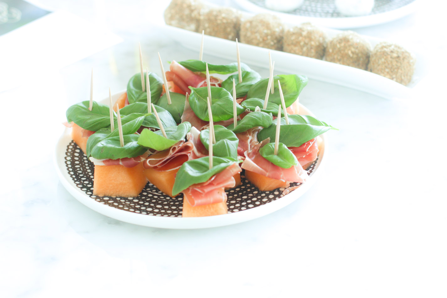 melonisuupalaset