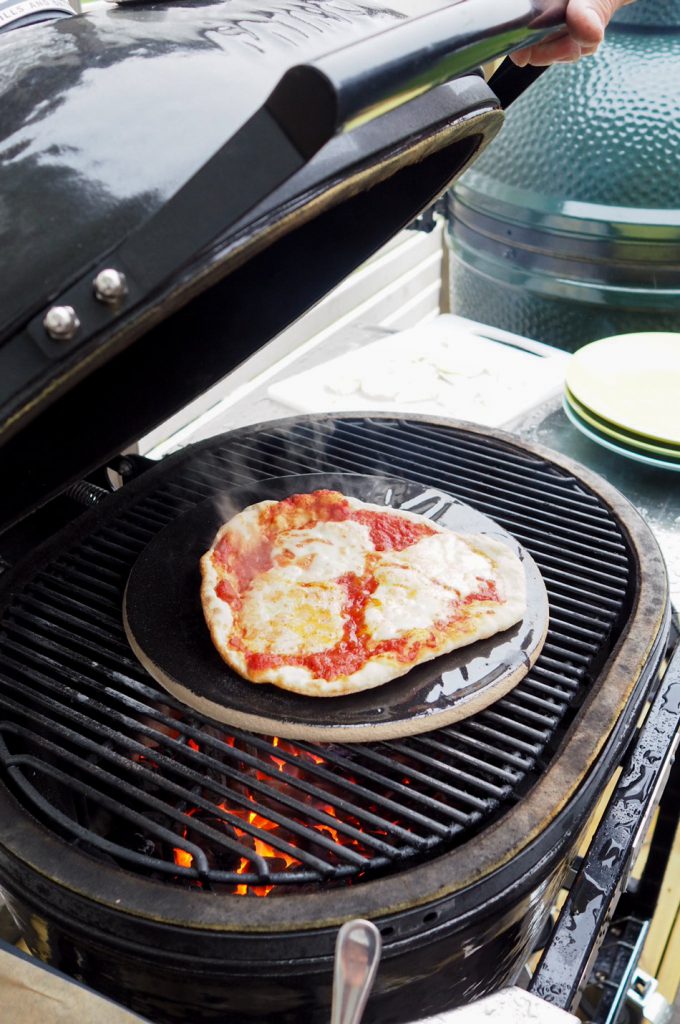 Pizza-margherita-grillissä