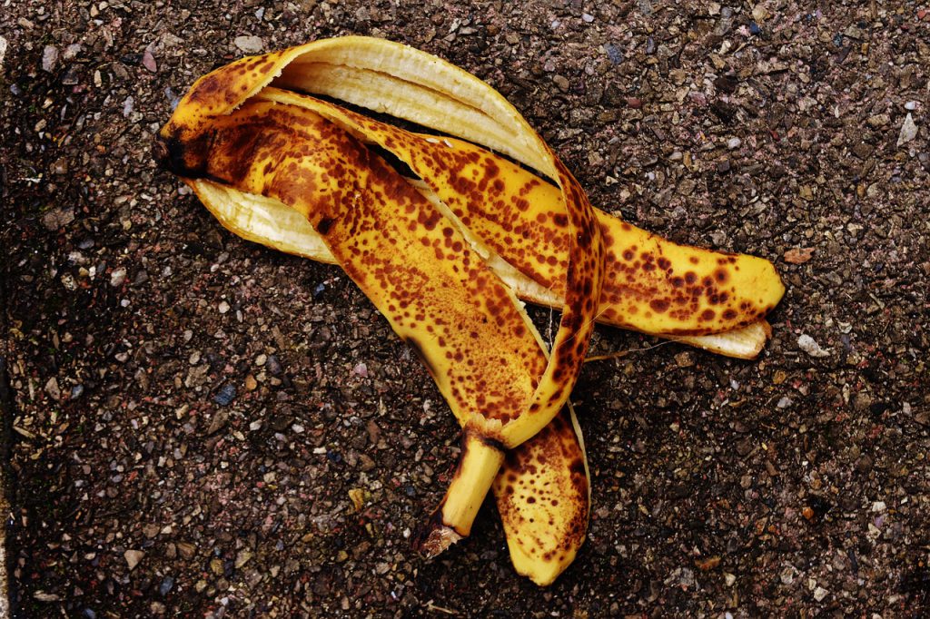 banana-peel-1735083_1280