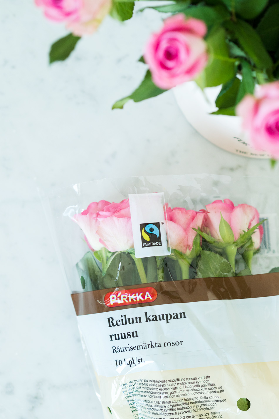 Reilun-kaupan-ruusu